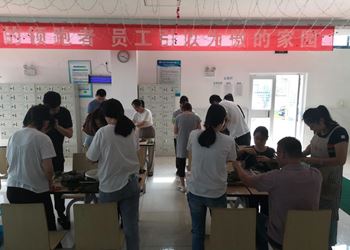 BETVLCTOR伟德集团端午包粽子活动